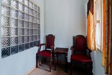 Oyo 11350o Hotel R Cantika Syariah