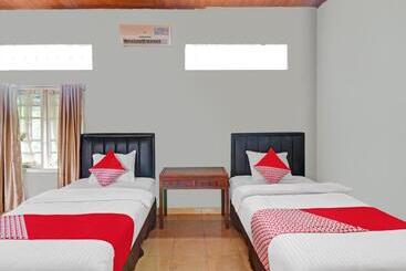 Oyo 11350o Hotel R Cantika Syariah