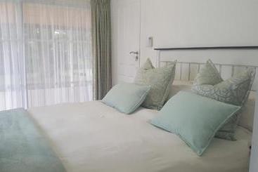 پانسیون Spring Acres Guesthouse