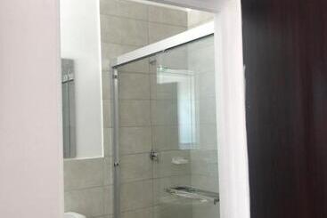 پانسیون Spring Acres Guesthouse