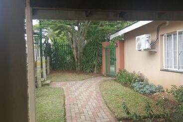 پانسیون Spring Acres Guesthouse