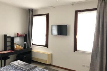 پانسیون Villa Trevisi  S