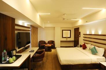 هتل Alba Premier, Indore