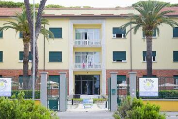هتل Casa Per Ferie Il Pioppo