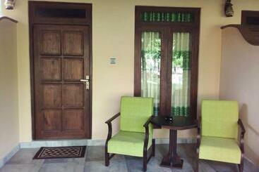 هتل Mihisara Resort