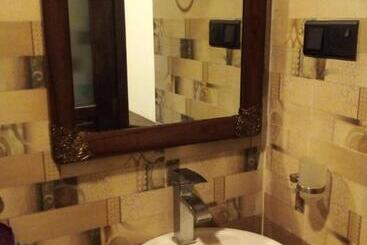 هتل Mihisara Resort