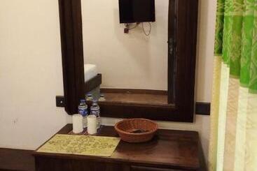 هتل Mihisara Resort