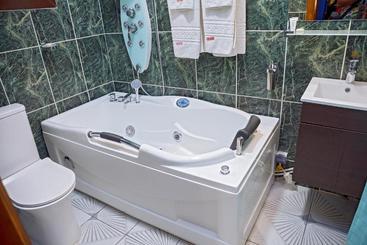 Noubou International Hotel Bonapriso