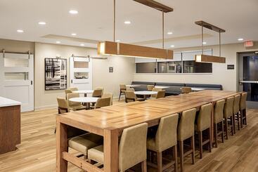 هتل Residence Inn By Marriott Jackson Airport, Pearl