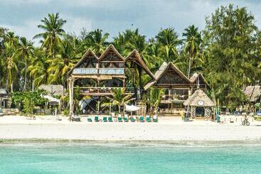 هتل The Nest Boutique Resort