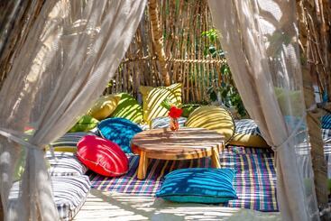 هتل The Nest Boutique Resort
