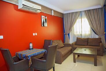 Noubou International Hotel Bonapriso