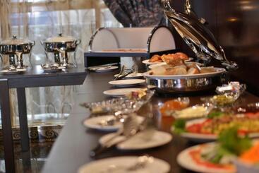 Noubou International Hotel Bonapriso