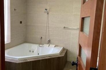 تختخواب و صبحانه Residencial Astorga