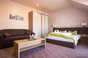 تختخواب و صبحانه Veres Motel