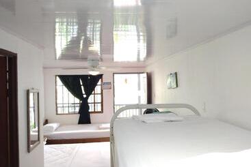 Buena Nota Hostel