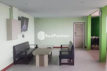 هتل Guest House Anak Raja Pangkalan Bun Syariah Mitra Reddoorz