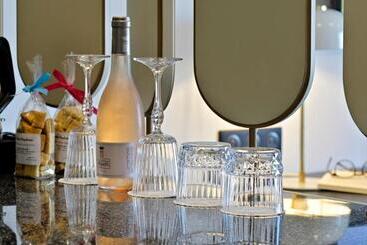 هتل Hôtel & Spa Rocabella