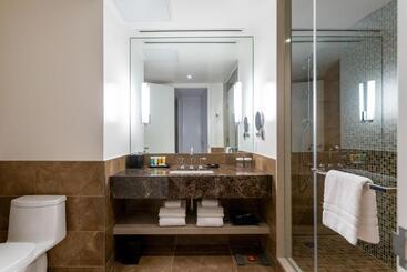 Sutton Place Hotel Toronto