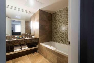 Sutton Place Hotel Toronto