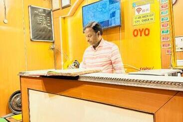 هتل New Lucknow