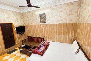 هتل New Lucknow