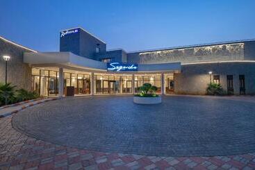 هتل Radisson Blu Resort Visakhapatnam