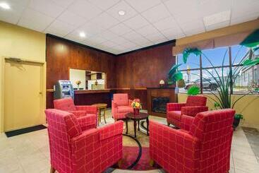 هتل Suburban Studios Buffalo Airport
