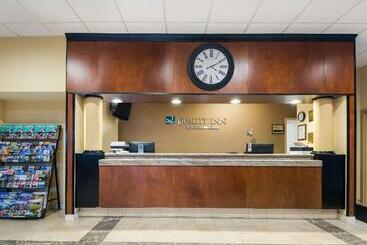 هتل Suburban Studios Buffalo Airport