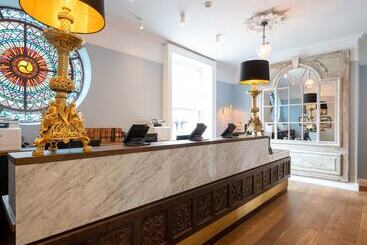 Keavan S Port Hotel , Dublin