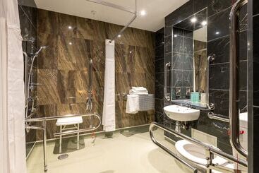 Keavan S Port Hotel , Dublin
