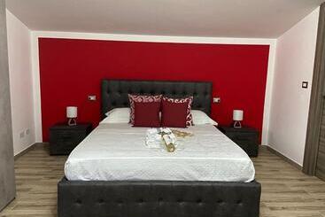 پانسیون Cadoni Guest House