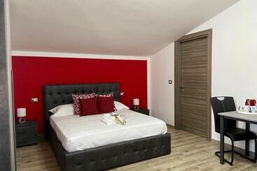 پانسیون Cadoni Guest House
