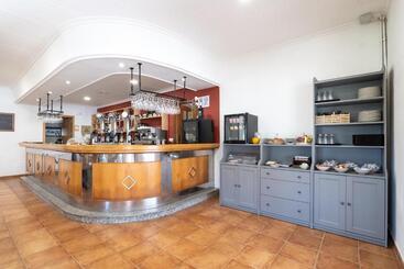 پانسیون Galerna Hostal