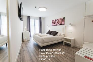 پانسیون Hostal Comfort Suites