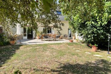 تختخواب و صبحانه Chambres D Hôtes Avec Piscine Et Spa La Folière Saumur