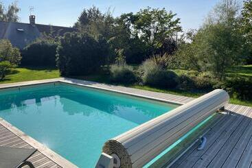 تختخواب و صبحانه Chambres D Hôtes Avec Piscine Et Spa La Folière Saumur