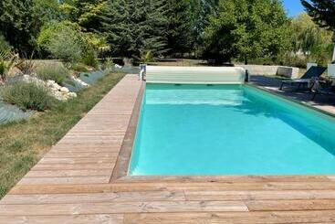 تختخواب و صبحانه Chambres D Hôtes Avec Piscine Et Spa La Folière Saumur