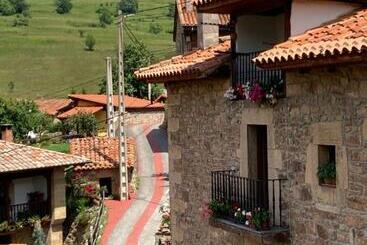 تختخواب و صبحانه La Valuisilla, Hotel Rural