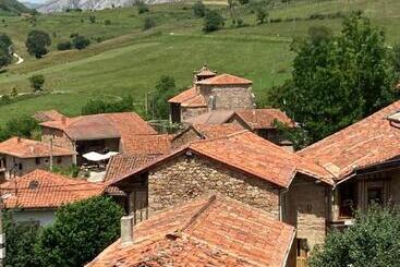 تختخواب و صبحانه La Valuisilla, Hotel Rural