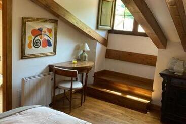 تختخواب و صبحانه La Valuisilla, Hotel Rural