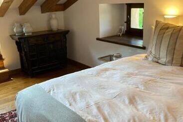 تختخواب و صبحانه La Valuisilla, Hotel Rural