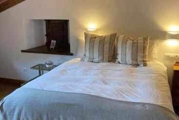 تختخواب و صبحانه La Valuisilla, Hotel Rural