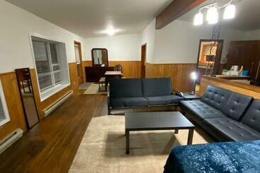 Hillcrest Motel