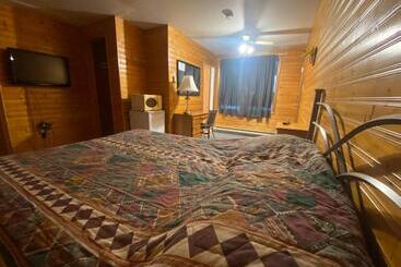 Hillcrest Motel