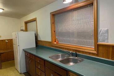 Hillcrest Motel