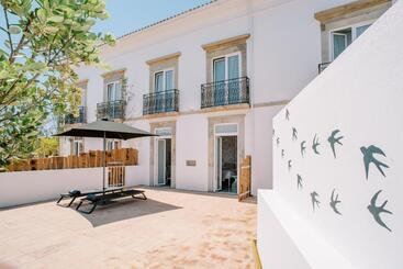 هتل Colégio Charm House