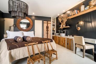 هتل Colégio Charm House