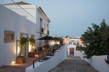هتل Colégio Charm House