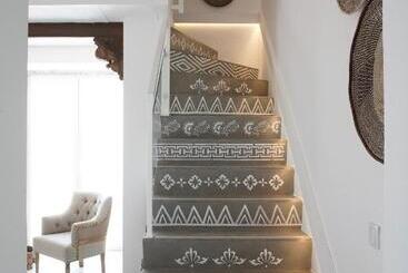 هتل Colégio Charm House